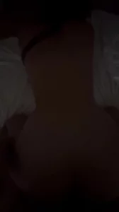 职教城大专女生后入做爱